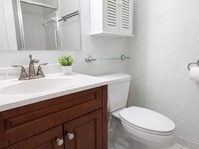 3920 Inverrary Blvd 608C, Lauderhill FL 33319