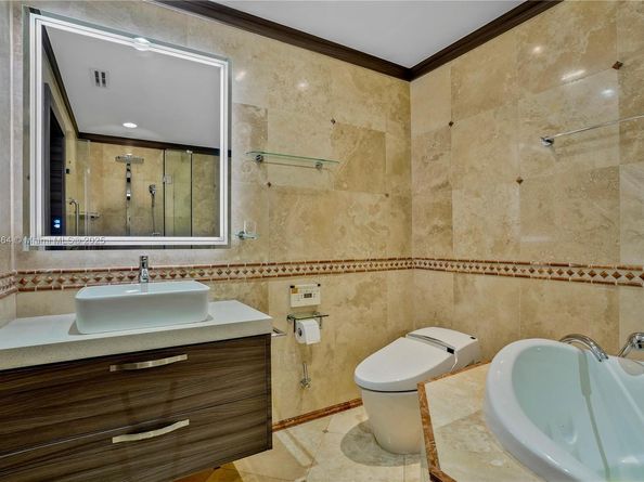 2130 NE 122nd Rd, North Miami FL 33181