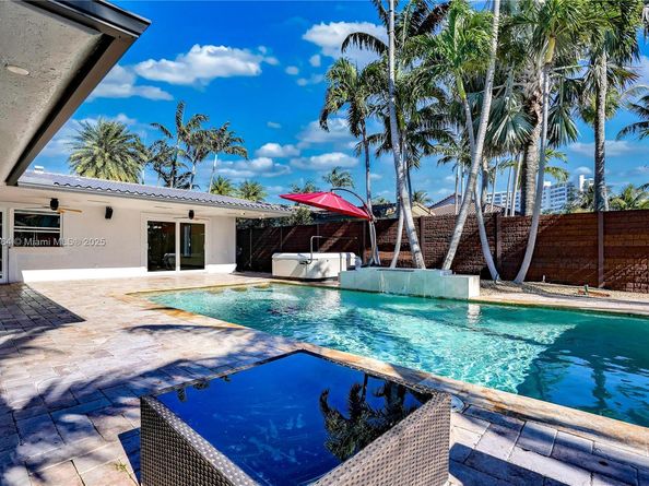 2130 NE 122nd Rd, North Miami FL 33181