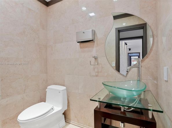 2130 NE 122nd Rd, North Miami FL 33181