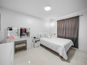15872 NW 21st St, Pembroke Pines FL 33028