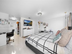 15872 NW 21st St, Pembroke Pines FL 33028