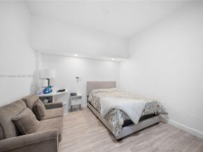 15872 NW 21st St, Pembroke Pines FL 33028