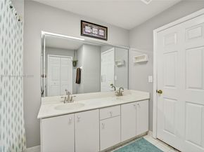 14014 N Cypress Cove Cir, Davie FL 33325