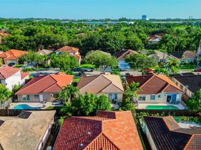 14014 N Cypress Cove Cir, Davie FL 33325