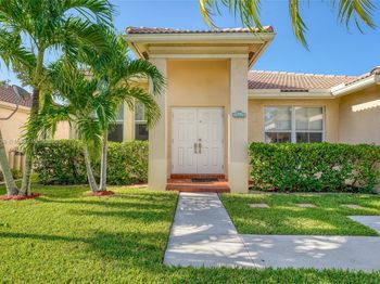 14014 N Cypress Cove Cir