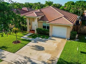 14014 N Cypress Cove Cir, Davie FL 33325