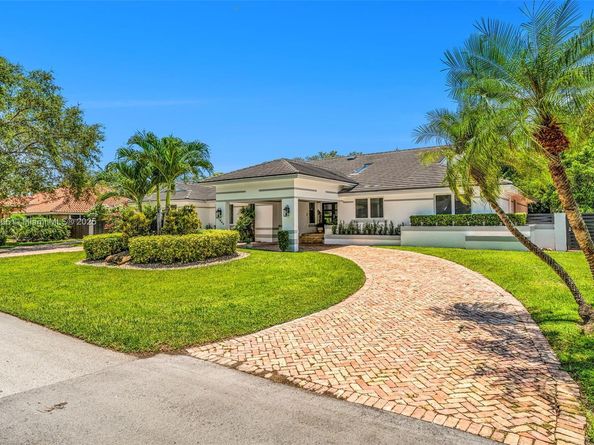 17940 SW 83rd Ave, Palmetto Bay FL 33157