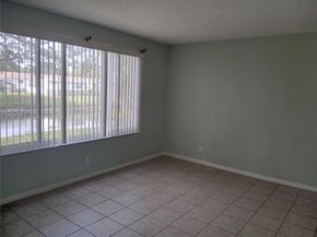 5950 Del Lago Cir 112, Sunrise FL 33313