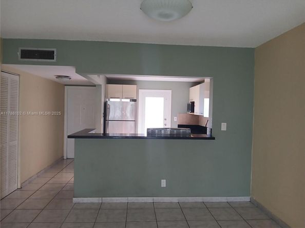 5950 Del Lago Cir 112, Sunrise FL 33313