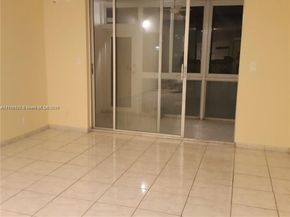 5950 Del Lago Cir 112, Sunrise FL 33313
