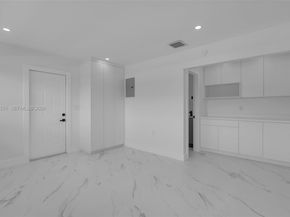 19425 NW 39th Ave, Miami Gardens FL 33055