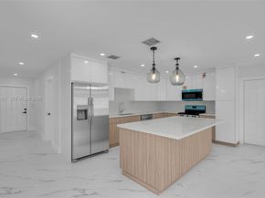 19425 NW 39th Ave, Miami Gardens FL 33055