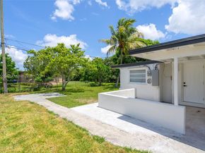 19425 NW 39th Ave, Miami Gardens FL 33055