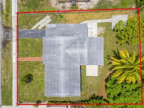 19425 NW 39th Ave, Miami Gardens FL 33055