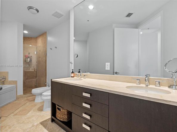 18201 Collins Ave 201A, Sunny Isles Beach FL 33160