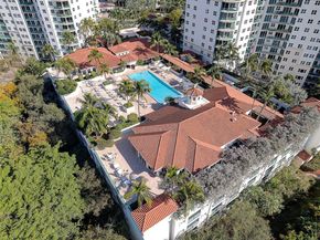 20000 E Country Club Dr 716, Aventura FL 33180
