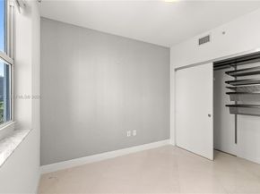 20000 E Country Club Dr 716, Aventura FL 33180