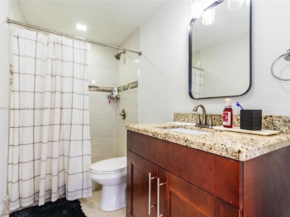 3340 NW 179th St, Miami Gardens FL 33056