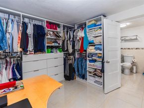 3340 NW 179th St, Miami Gardens FL 33056