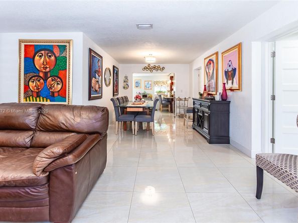 3340 NW 179th St, Miami Gardens FL 33056