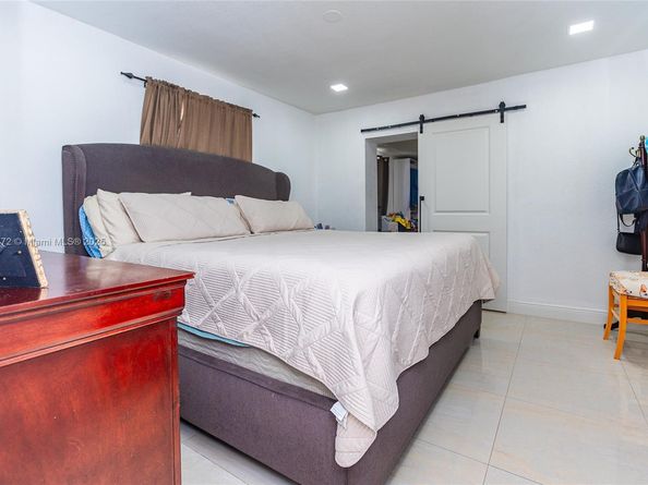 3340 NW 179th St, Miami Gardens FL 33056