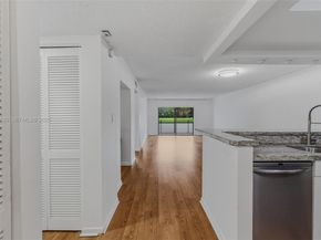 16051 Blatt Blvd 111, Weston FL 33326