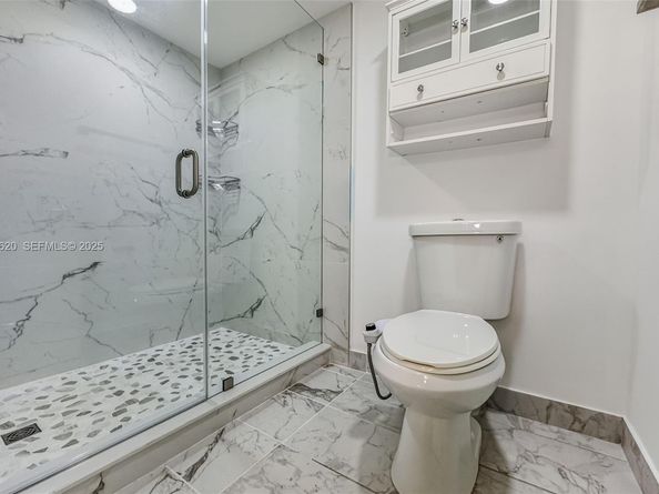 16051 Blatt Blvd 111, Weston FL 33326