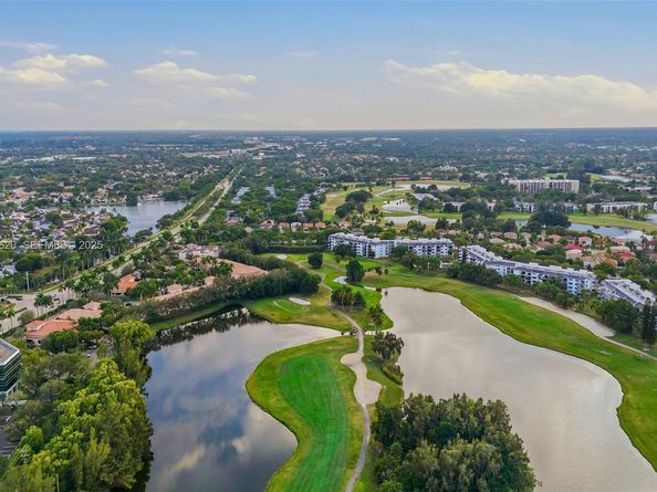 16051 Blatt Blvd 111, Weston FL 33326