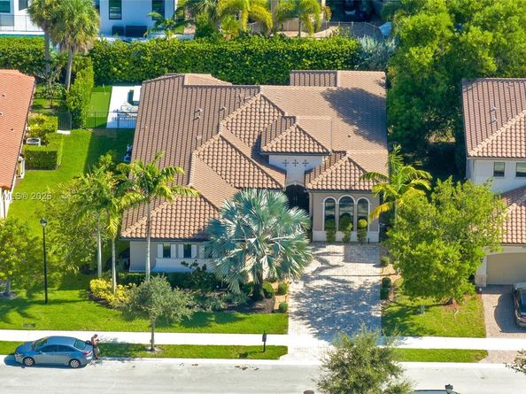 11610 NW 83rd Way, Parkland FL 33076