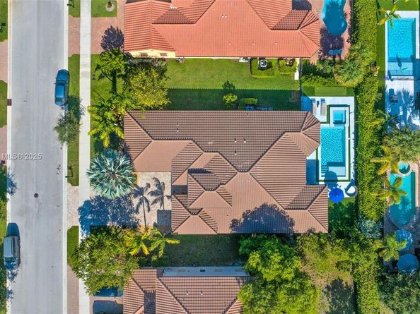 11610 NW 83rd Way, Parkland FL 33076