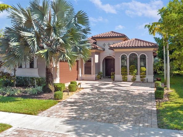 11610 NW 83rd Way, Parkland FL 33076