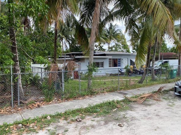 1455 NW 112th St, Miami FL 33167