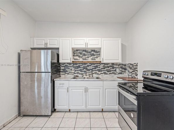 71 NW 34th Ter, Miami FL 33127