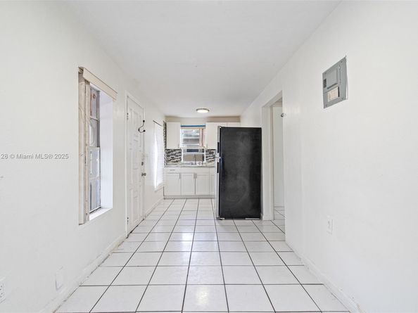 71 NW 34th Ter, Miami FL 33127