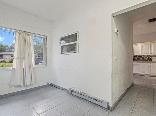 71 NW 34th Ter, Miami FL 33127