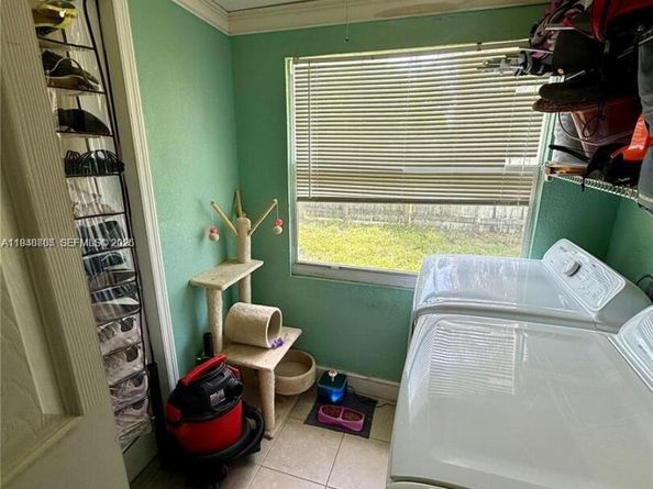 6433 SW 22nd St, Miramar FL 33023