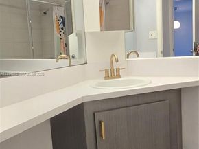 1201 NE 191st St G306, Miami FL 33179