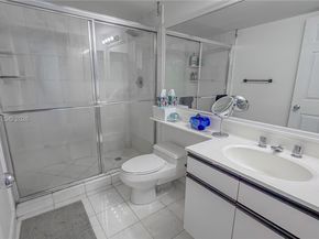 3530 Mystic Pointe Dr LPH13, Aventura FL 33180