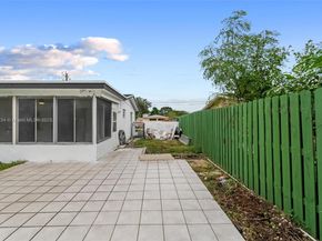 4020 N 67th Ave, Hollywood FL 33024