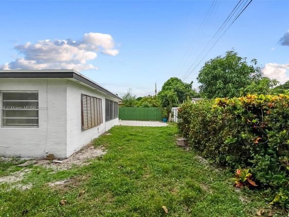 4020 N 67th Ave, Hollywood FL 33024