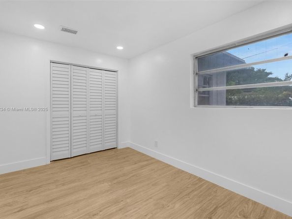 4020 N 67th Ave, Hollywood FL 33024