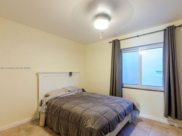 323 Washington Ave 1, Miami Beach FL 33139