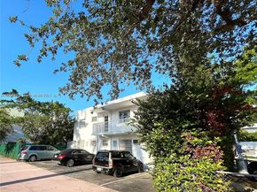 323 Washington Ave 1, Miami Beach FL 33139