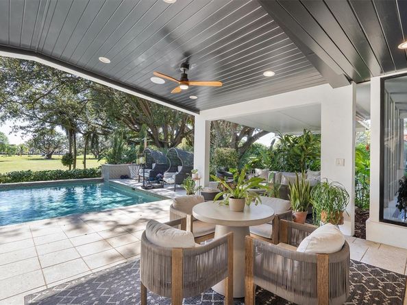 652 NE 105th St, Miami Shores FL 33138