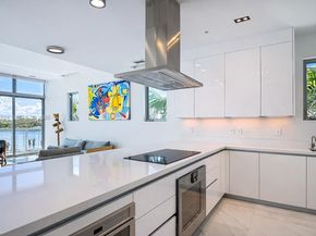 2890 N Ocean Dr, Hollywood FL 33019