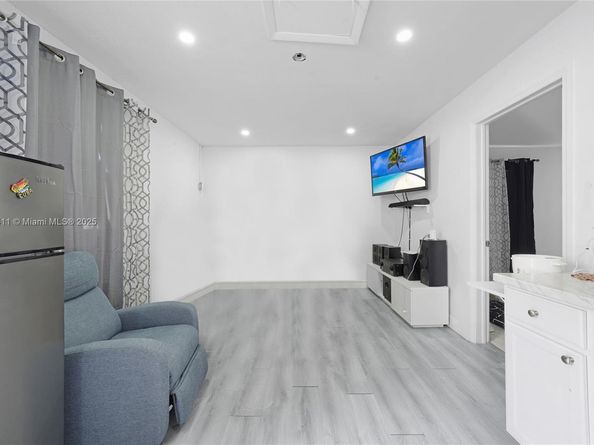 16320 SW 113th Ave, Miami FL 33157