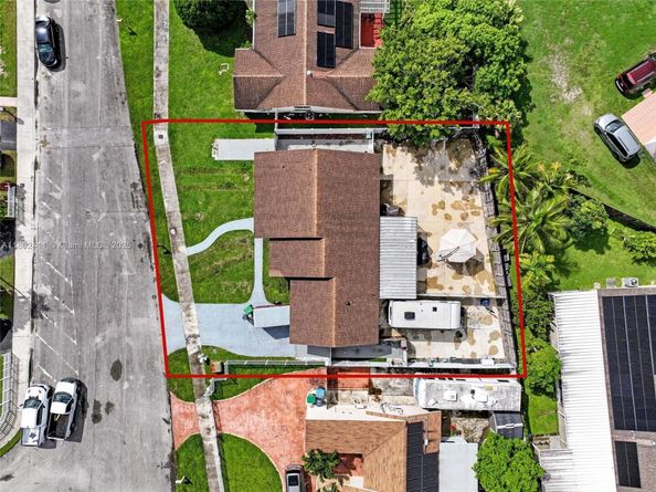 16320 SW 113th Ave, Miami FL 33157