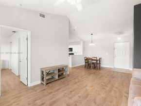 5761 Riverside Dr 304B4, Coral Springs FL 33067