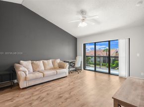 5761 Riverside Dr 304B4, Coral Springs FL 33067